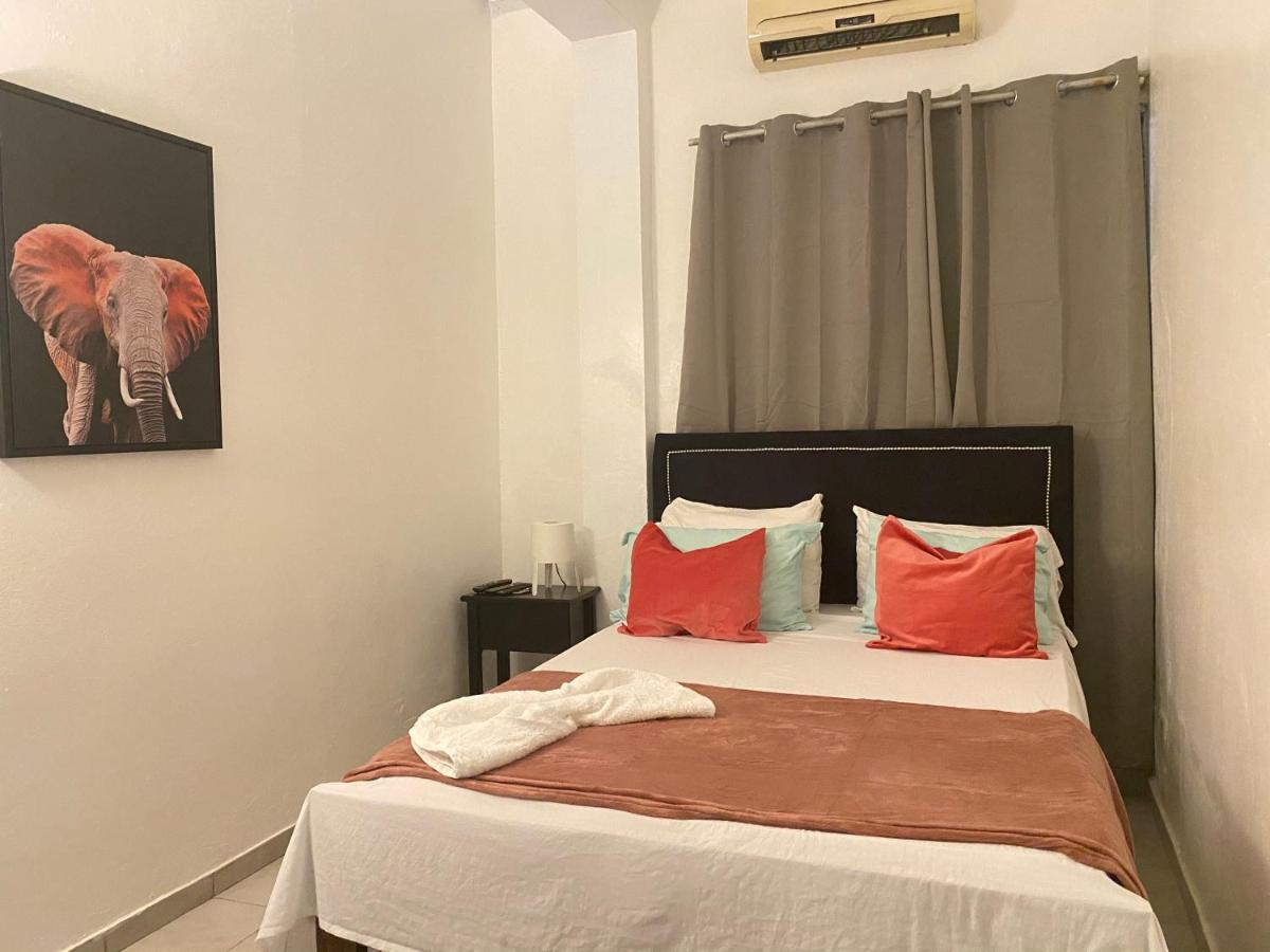 Aparthotel Genova Santo Domingo Exteriör bild