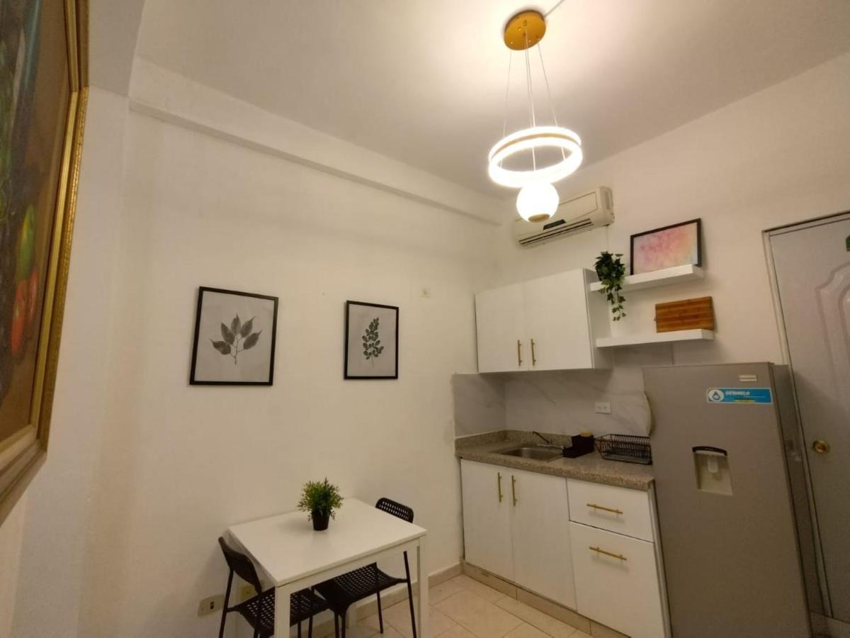 Aparthotel Genova Santo Domingo Exteriör bild